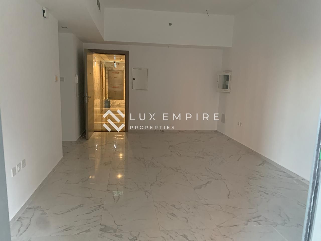 Huge Balcony | With Extra Parking | Low Floor