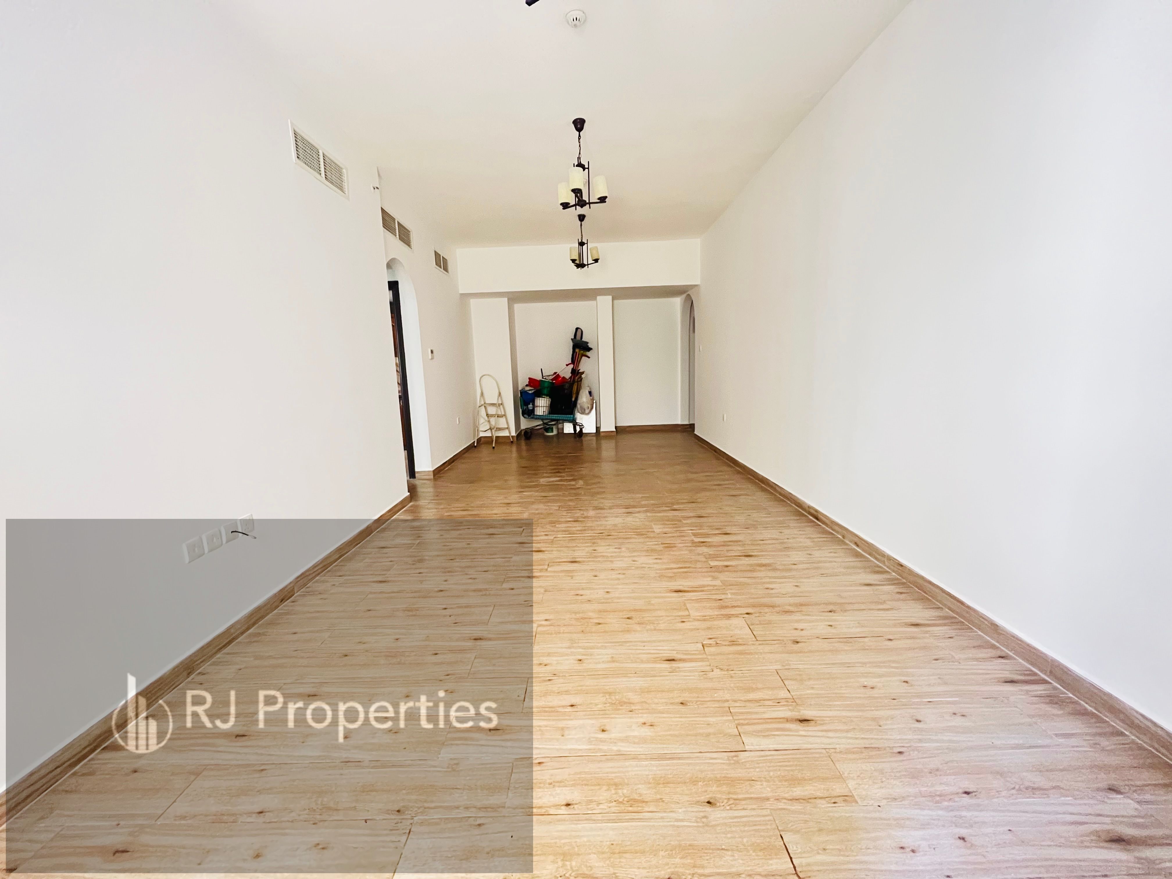 Spacious hug size 1BHK with Wooden Floor & Built-in Wardrobes | Parking Free just 43k
