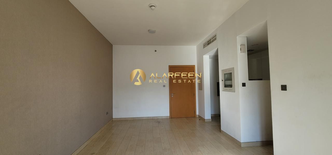 Road Facing | Fitted Kitchen | Best Deal
