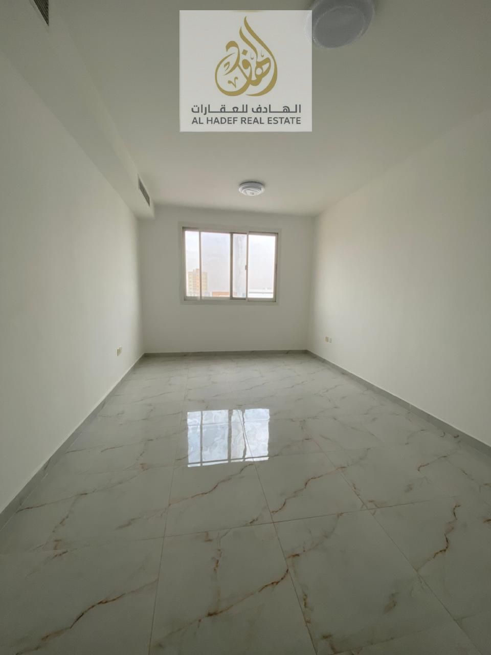 One bedroom and living room with two bathrooms, a hallway, and a separate lounge. Spacious and with an open view, at a very excellent price and close