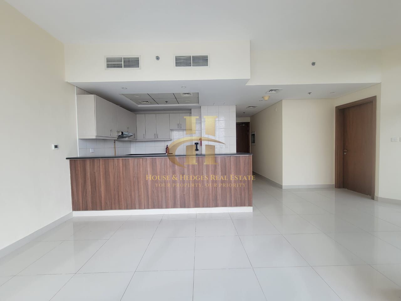 Spacious 1BHK | High Floor | Vacant