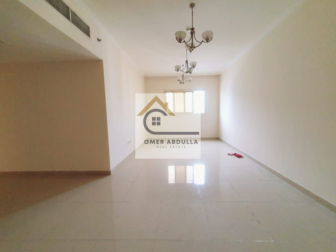 3bhk Apartment !! Wardrobes and covered parking In Muwaileh Commercial