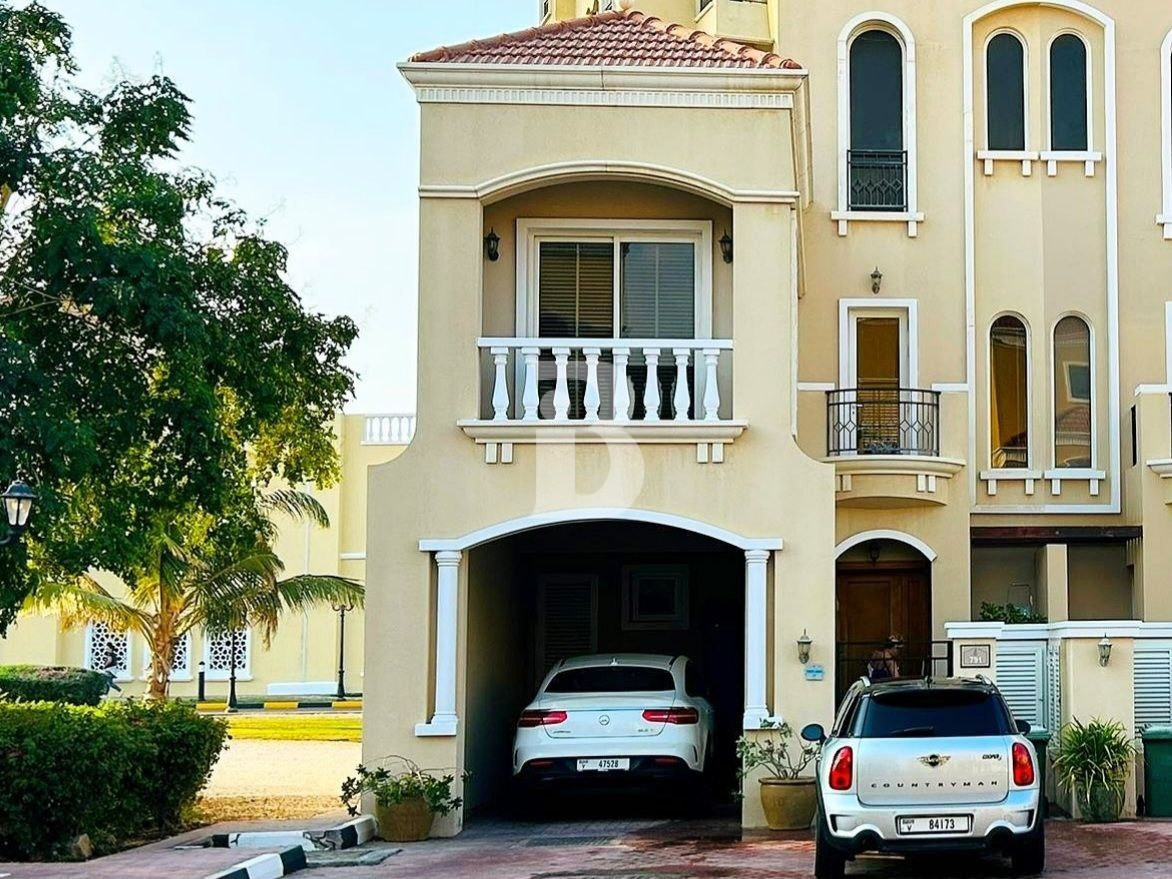 Community living Al Hamra Village | Corner Unit