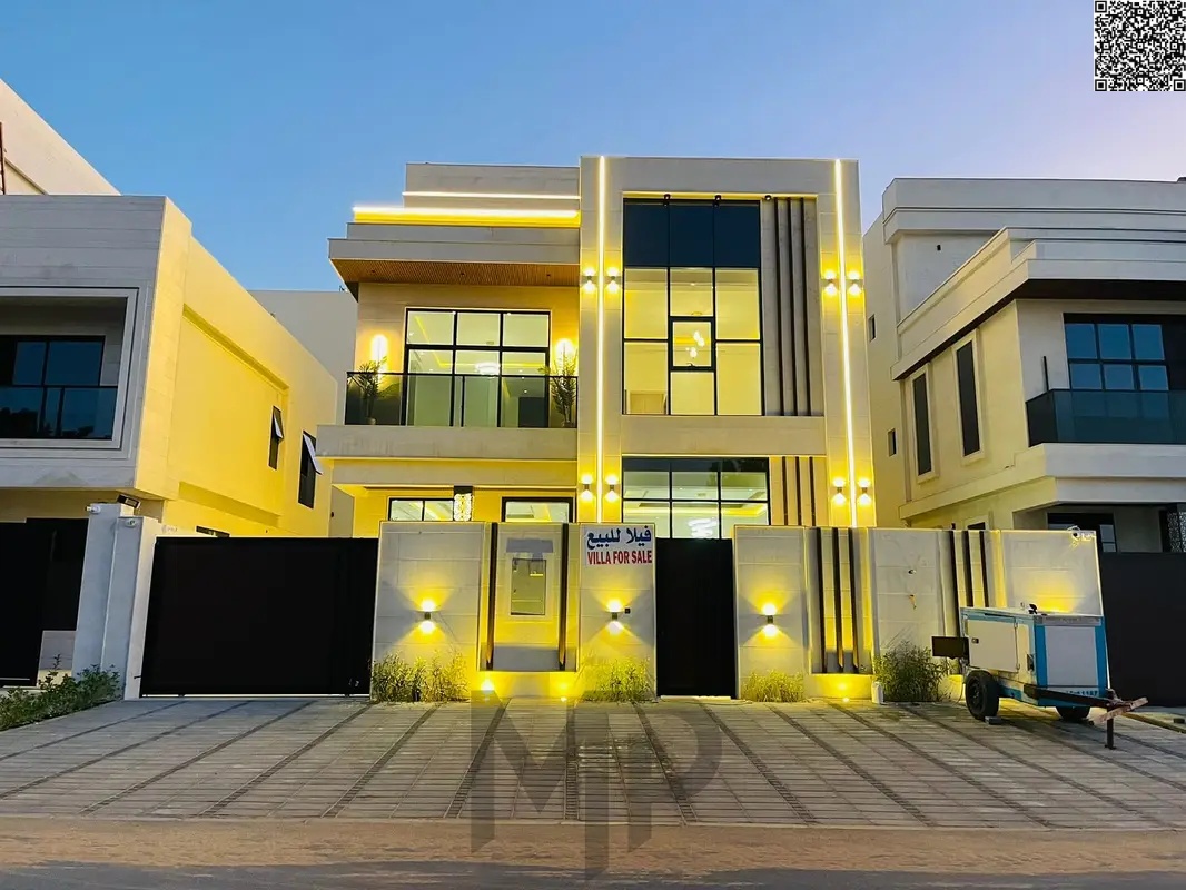 A luxurious, modern villa in Al-Haliou 2, with a price that includes registration fees, air conditioning, a prime location, spacious areas, ready for