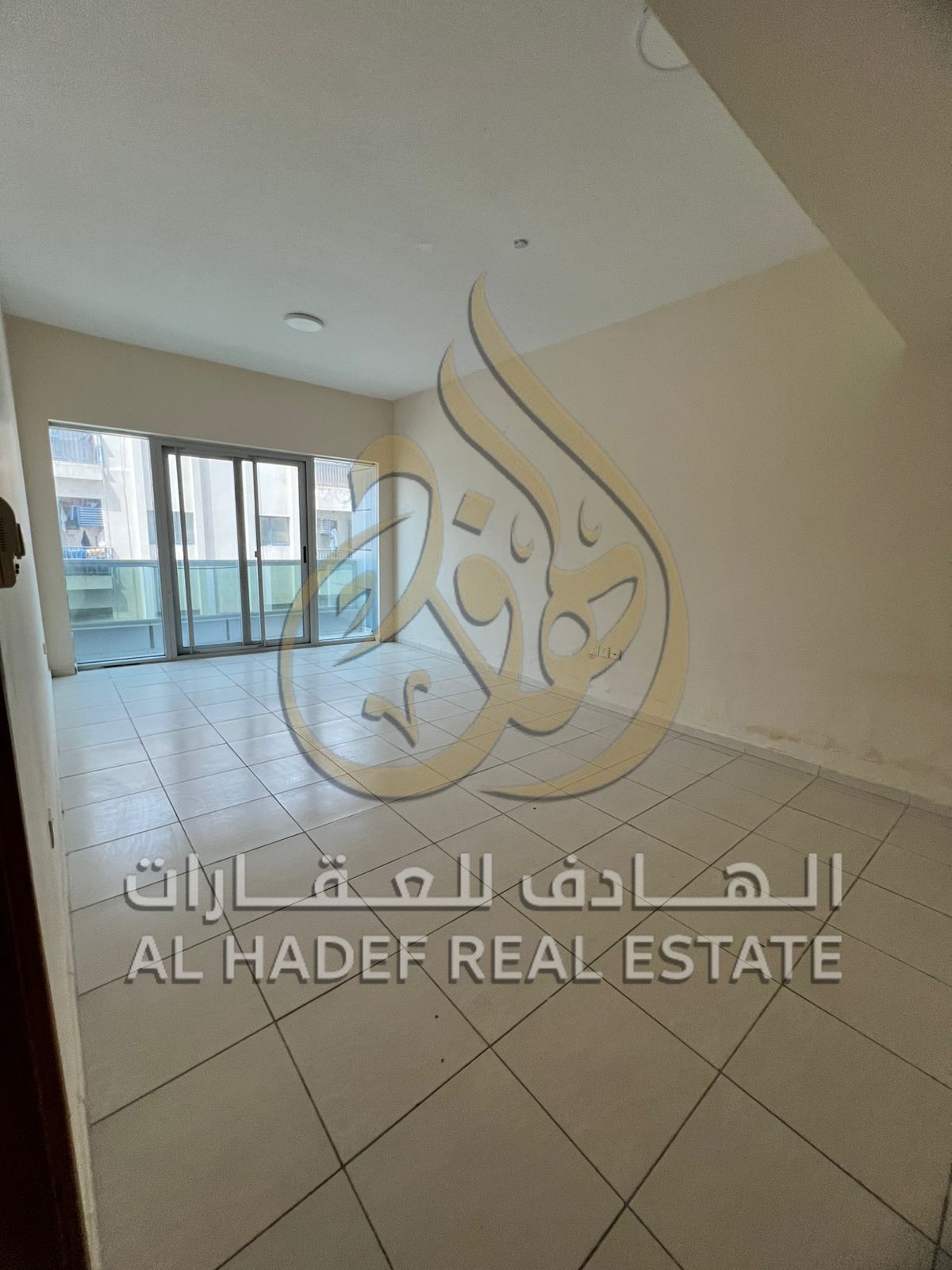2 Bedroom Apartment for Rent in Umm Tarafa – Spacious Layout & Prime Location A great opportunity to rent a 2-bedroom apartment with a living room in