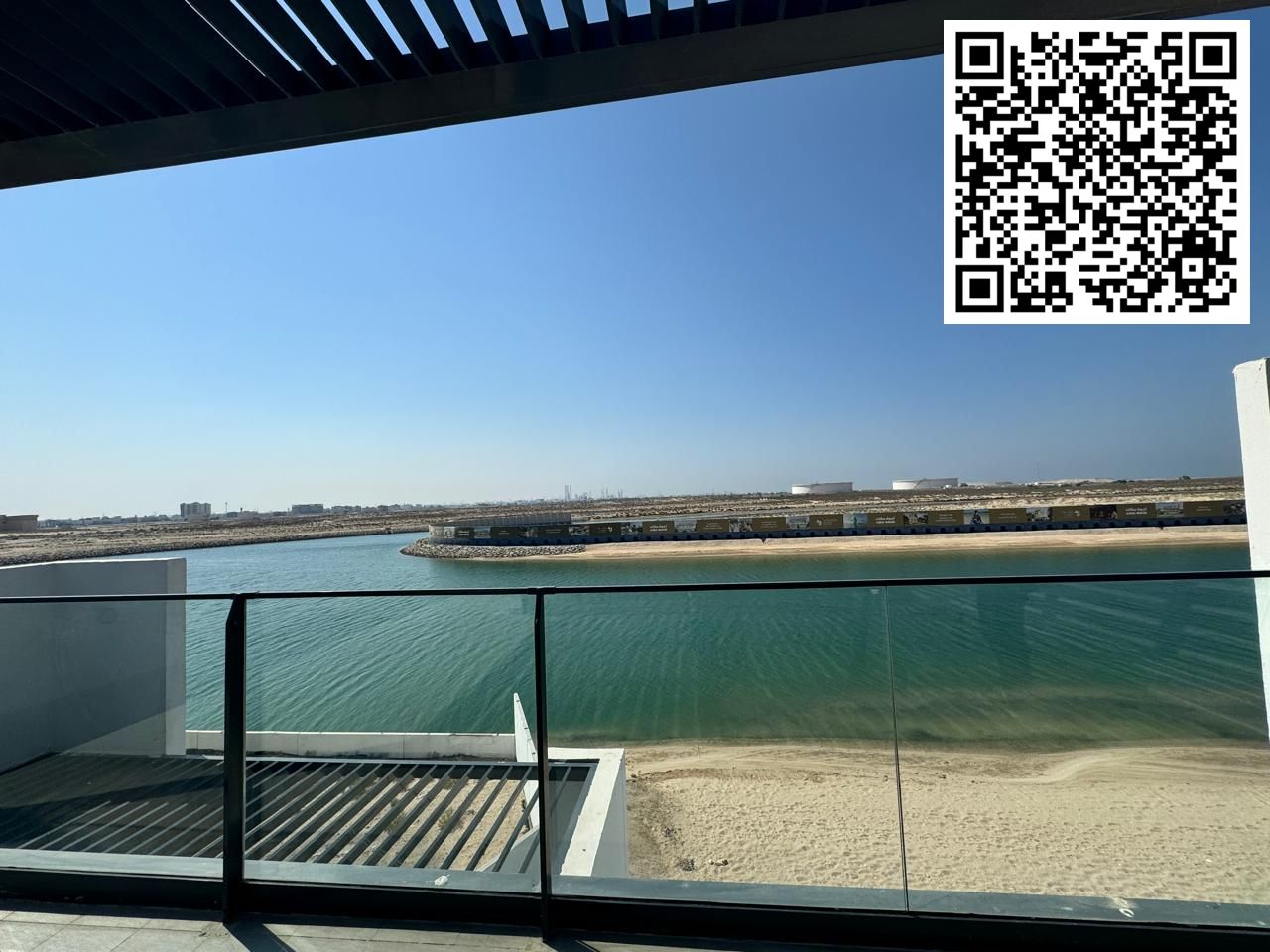 Luxury villa for sale or rent – full sea view | Sharjah, the most beautiful location in Sharjah. 6 master bedrooms, internal elevator, private pool.