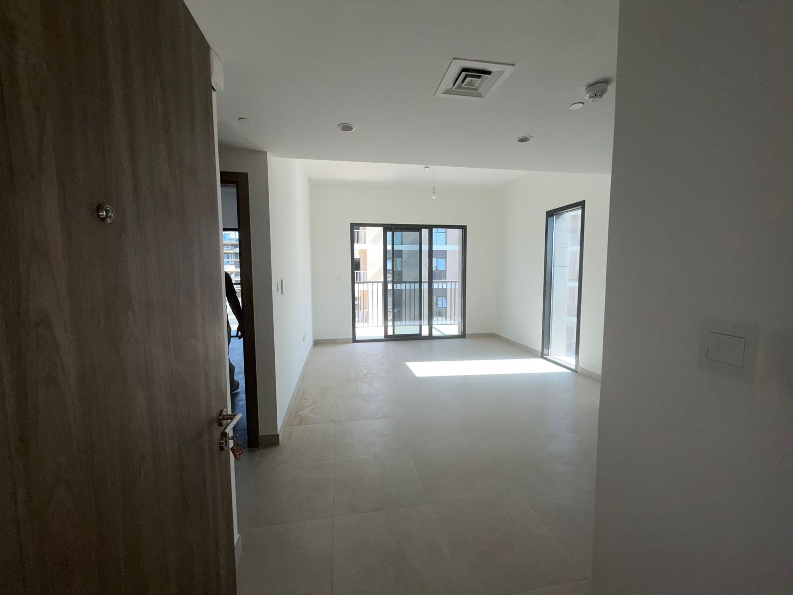 For Rent – 1-Bedroom Apartment in Jawaher 2