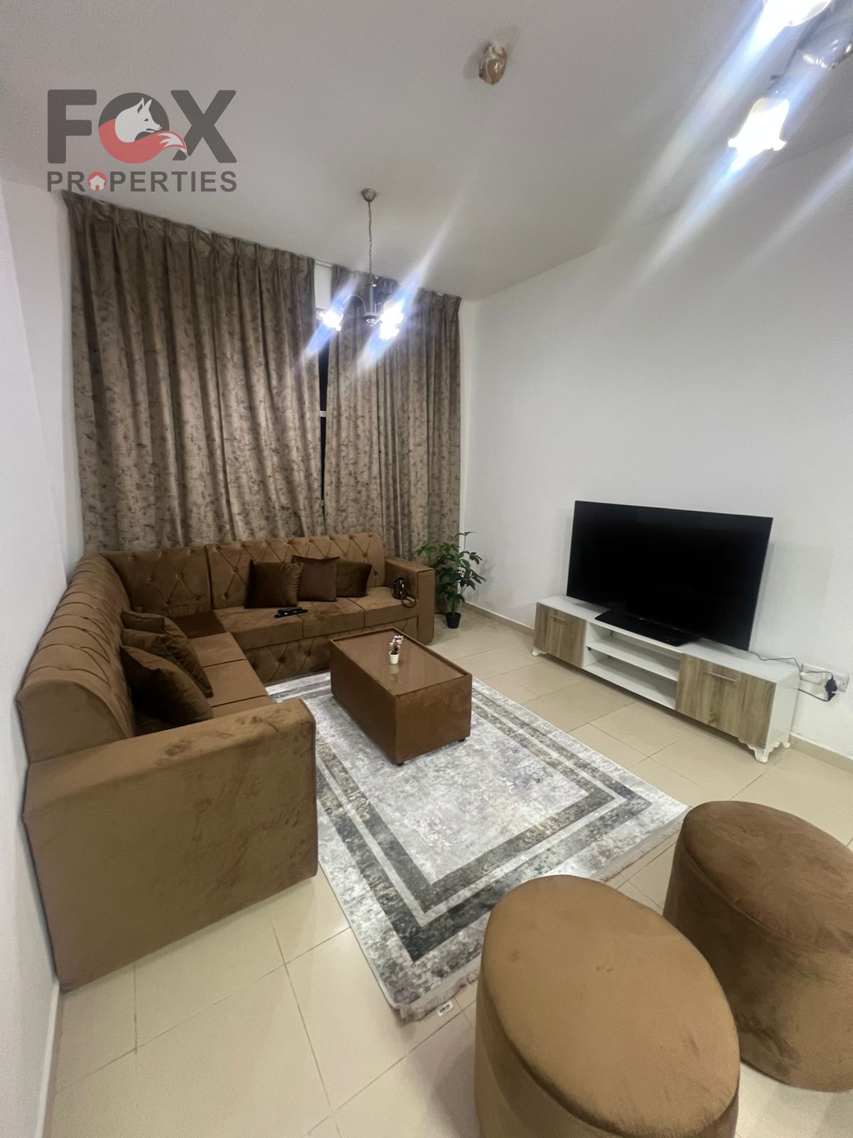 One bedroom and living room apartment for monthly rent in City Tower, brand new furnishings, all bills included, prime location, high-end finishing, r