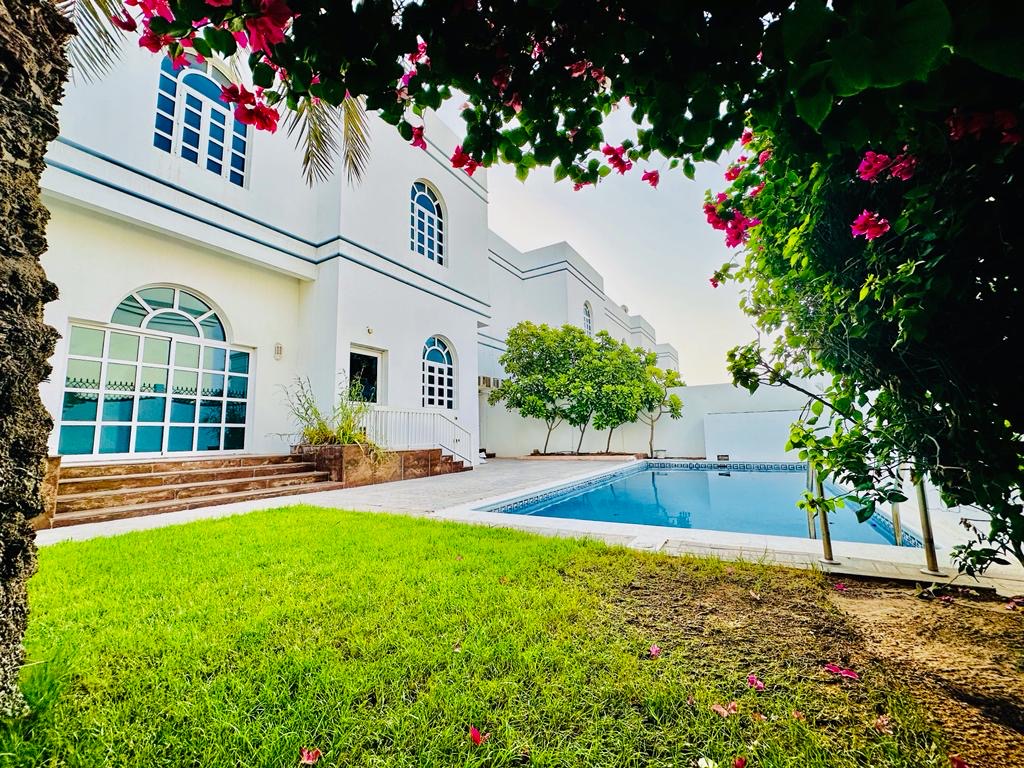 4 Bedroom + Study Room | Private Swimming pool