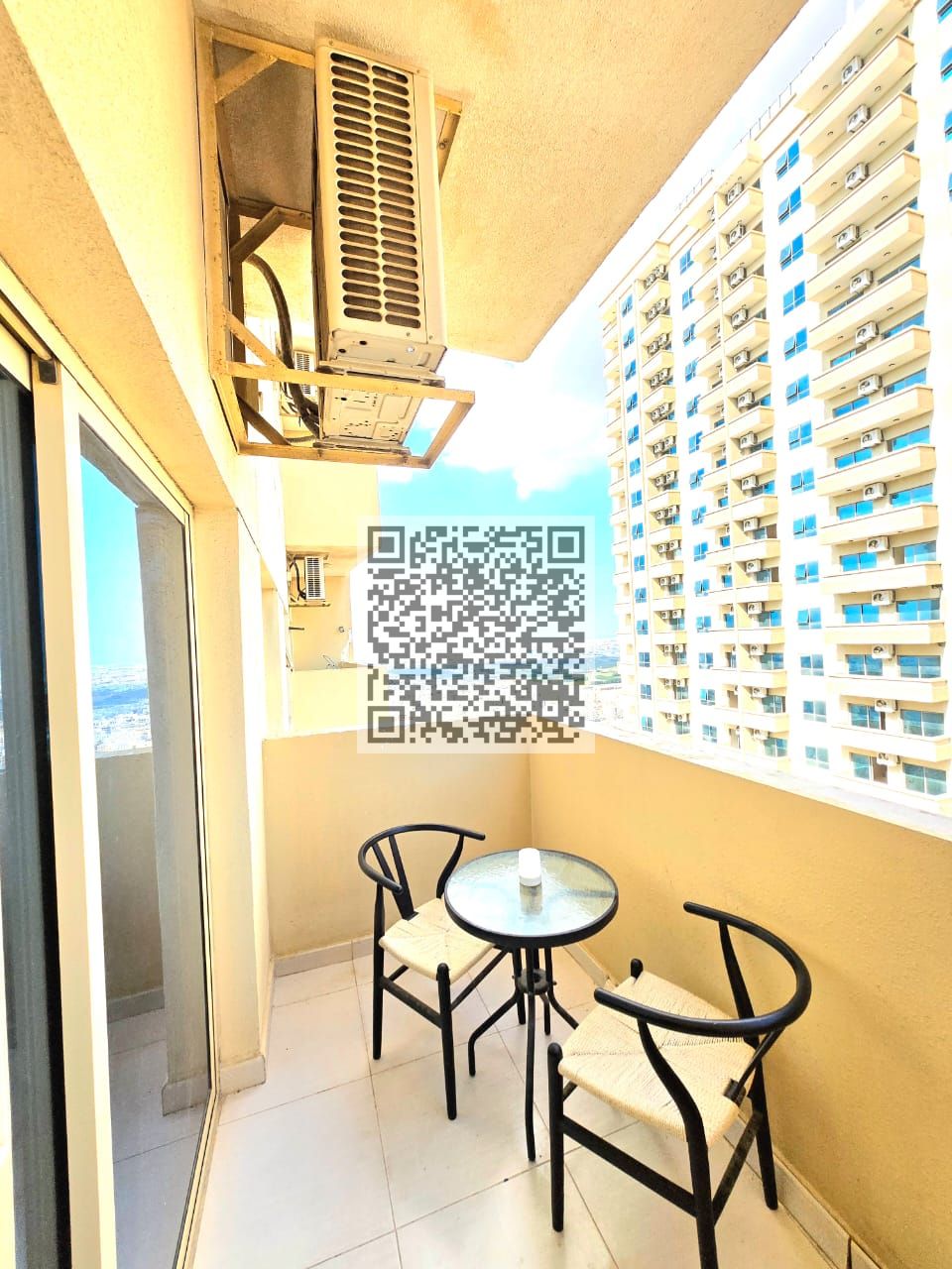 Spacious 1 BHK Apartment in Lilies Tower