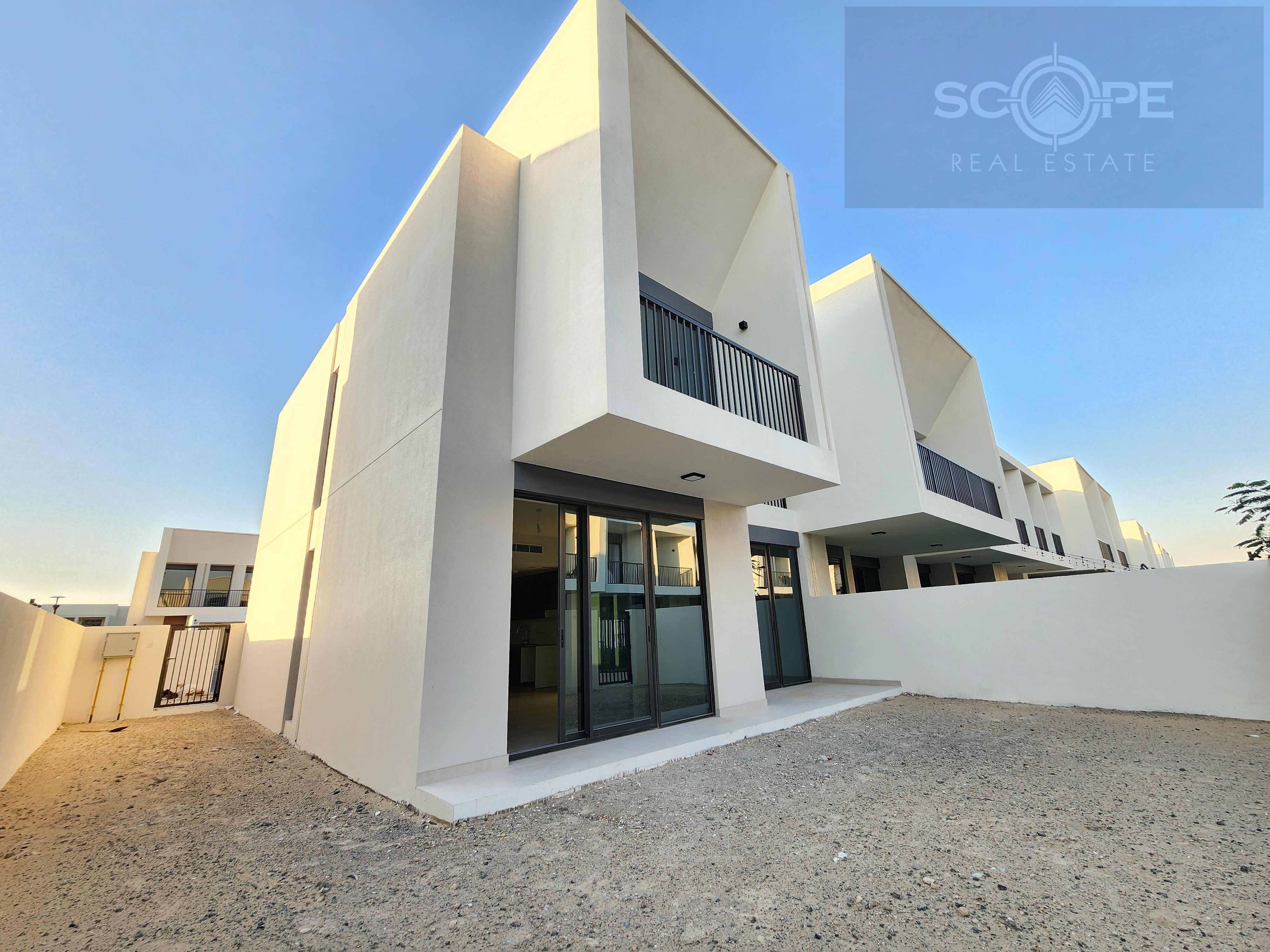 Corner Brand New 4 Bed+M, 4AM Type, Maha Townhouse