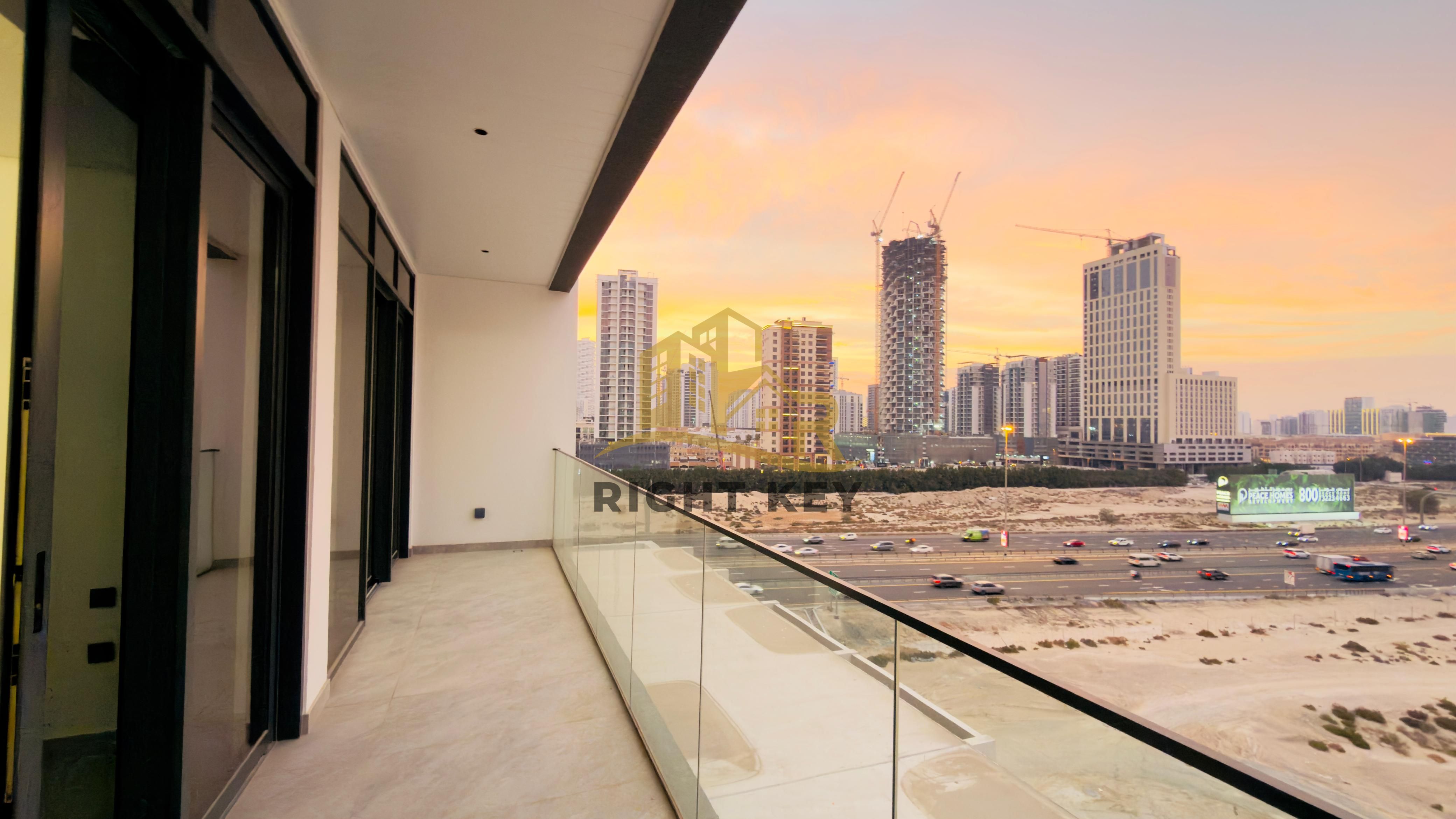 OPEN VIEW/ FITTED KITCHEN/ HIGHER FLOOR/ 115K
