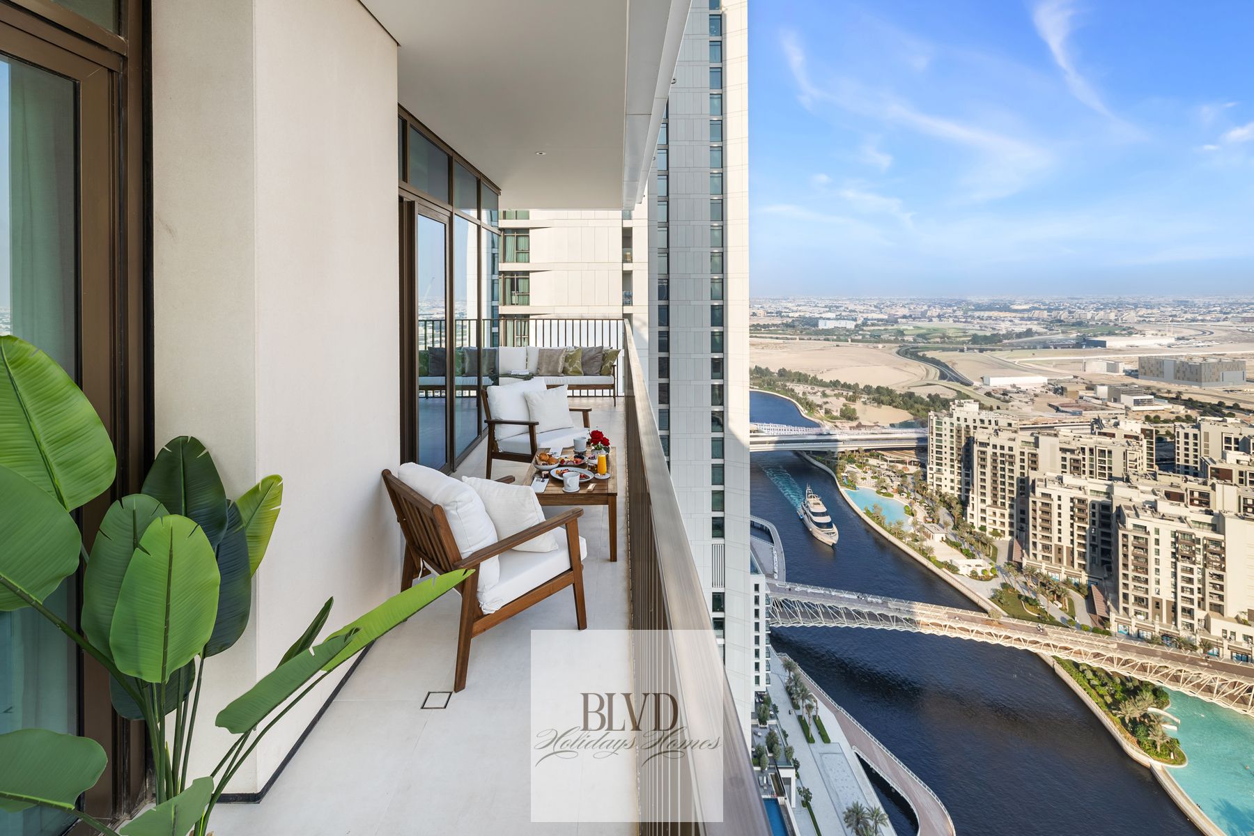 BLVD | Manhattan Vibes | 4BR | High Floor | Creek