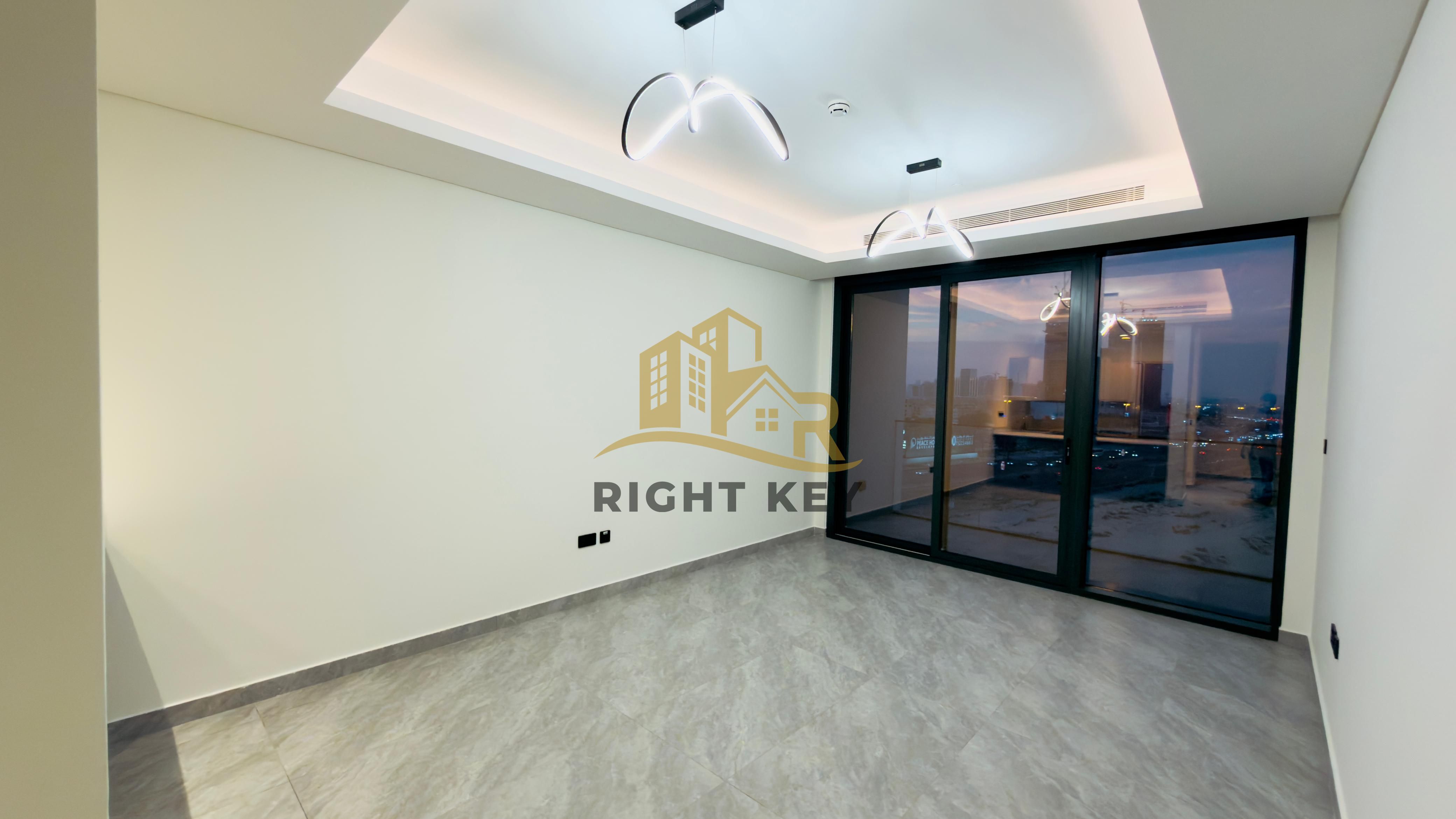 LAVISH BRAND NEW/ FITTED KITCHEN/ 2BHK/ 115K