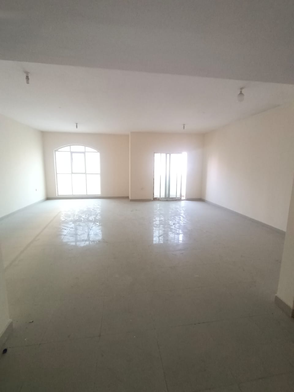 For Rent: 3-Bedroom Apartment with Living Room and Balcony – Al Khan Area – Sharjah