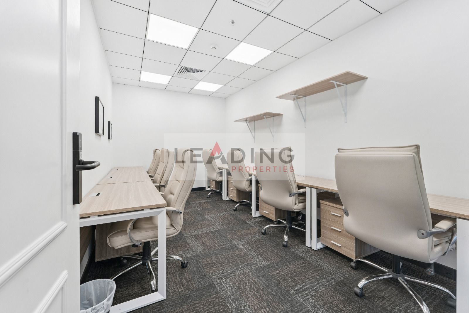 Fully Upgraded ||Spacious Layout|| Furnished