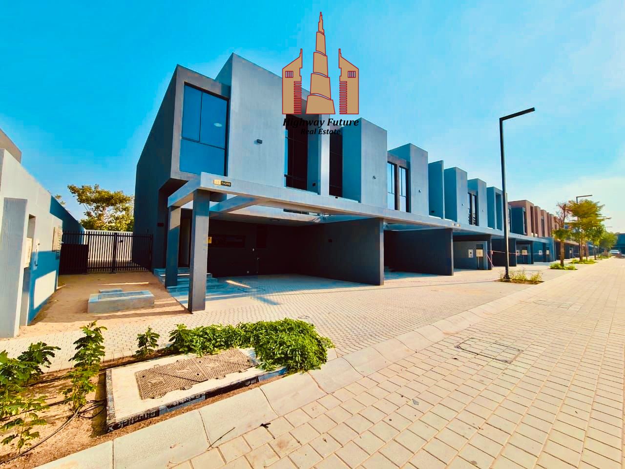 Brand New Corner 3bhk + Maid Room + Big Backyard in Kaya Masaar
