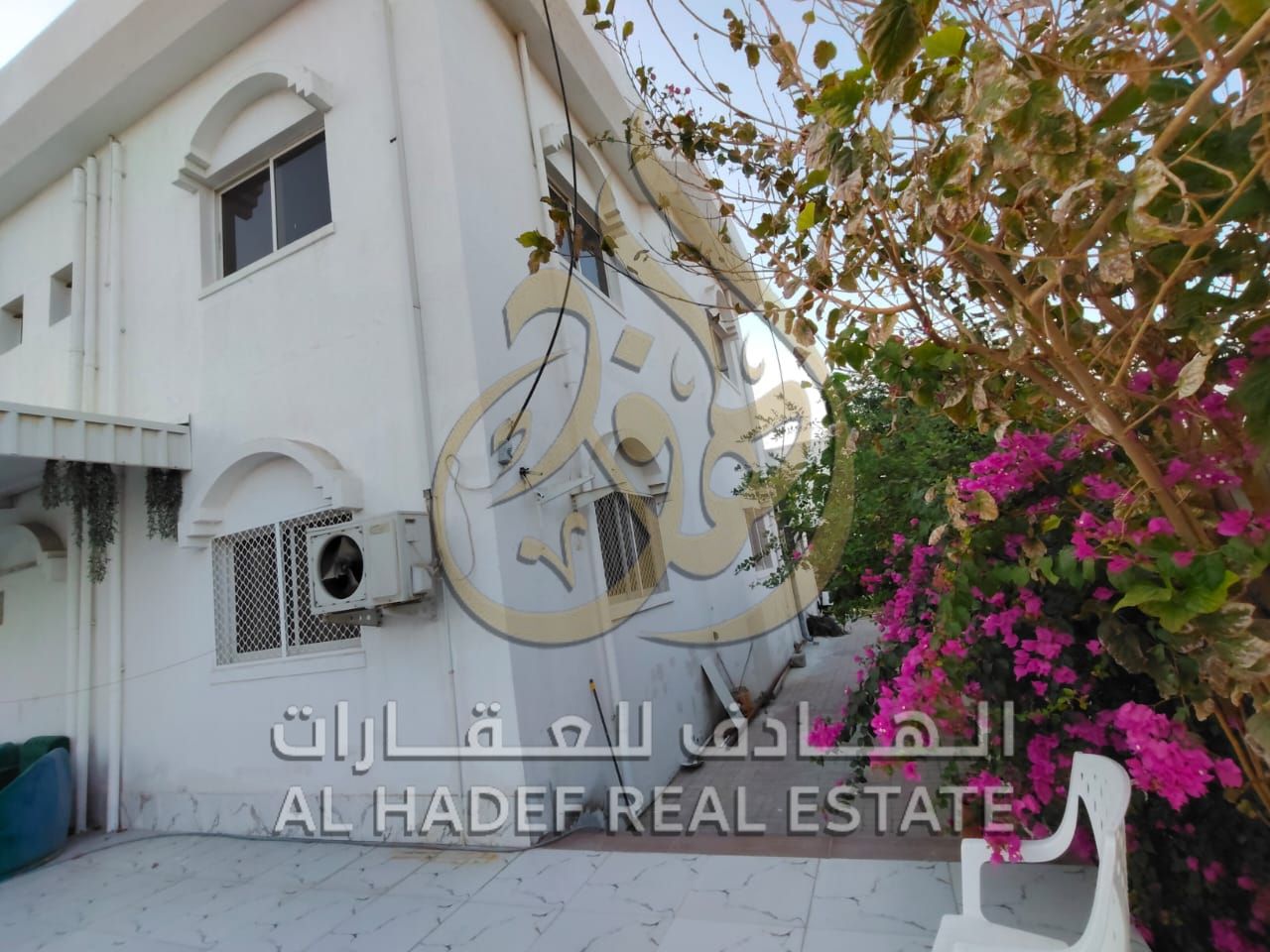 Villa for Sale – Sharqan Area | Prime Location A luxurious villa in the Sharqan area, featuring a spacious design and comprehensive amenities. First