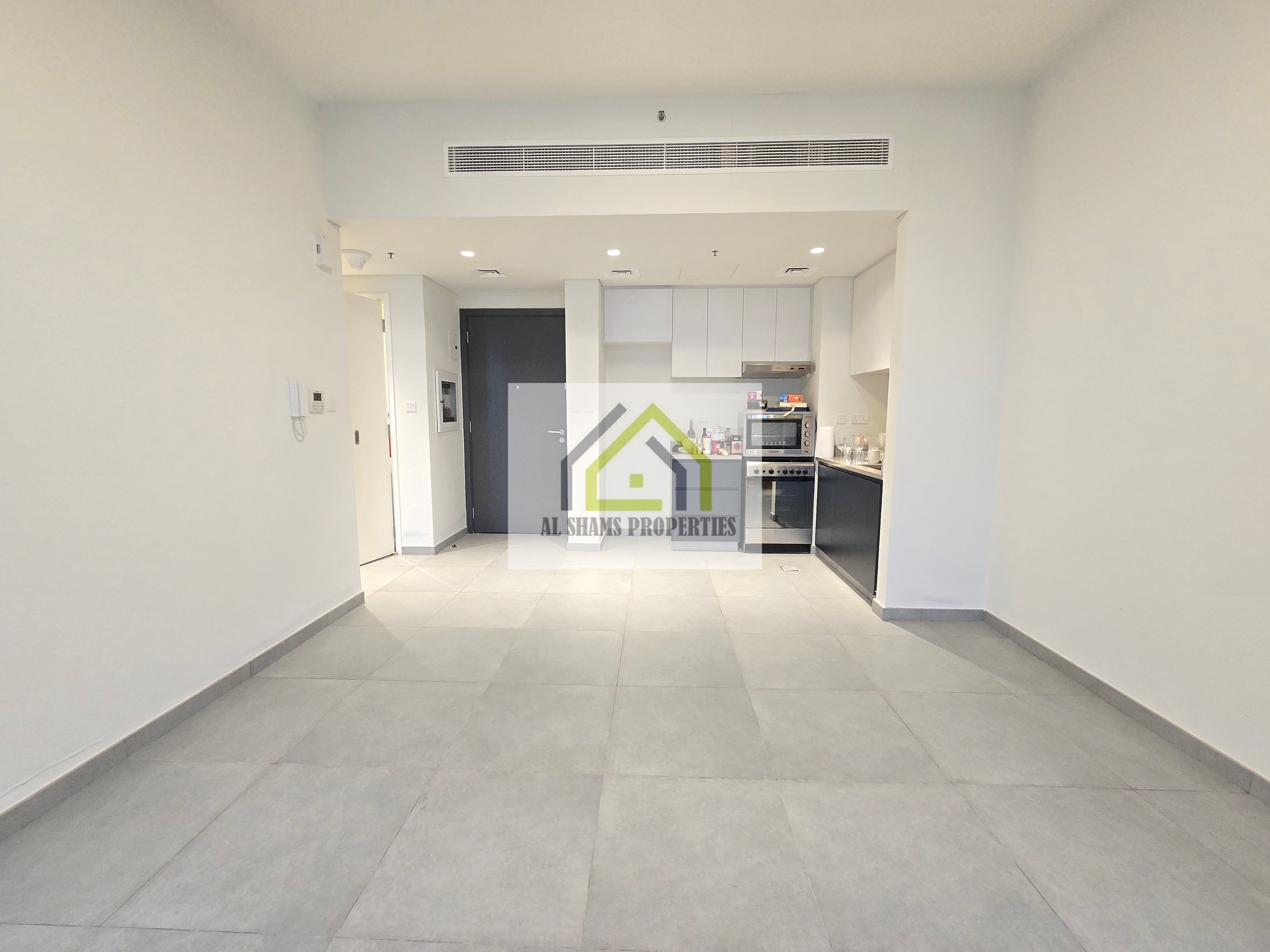 Luxury 1Bedroom with Gym Pool Parking is free