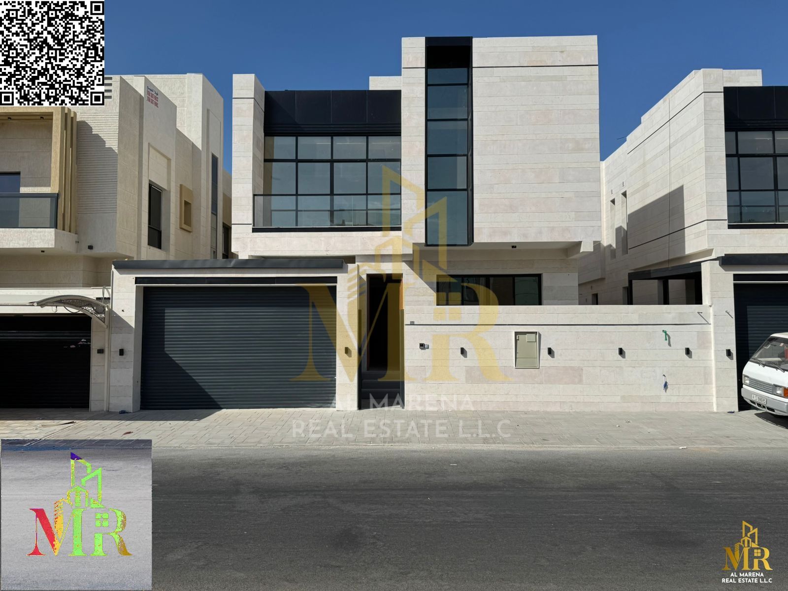 Villa for sale directly from the owner, freehold, open to all nationalities. Two floors and a rooftop, ready to move in and close to all services. Vil