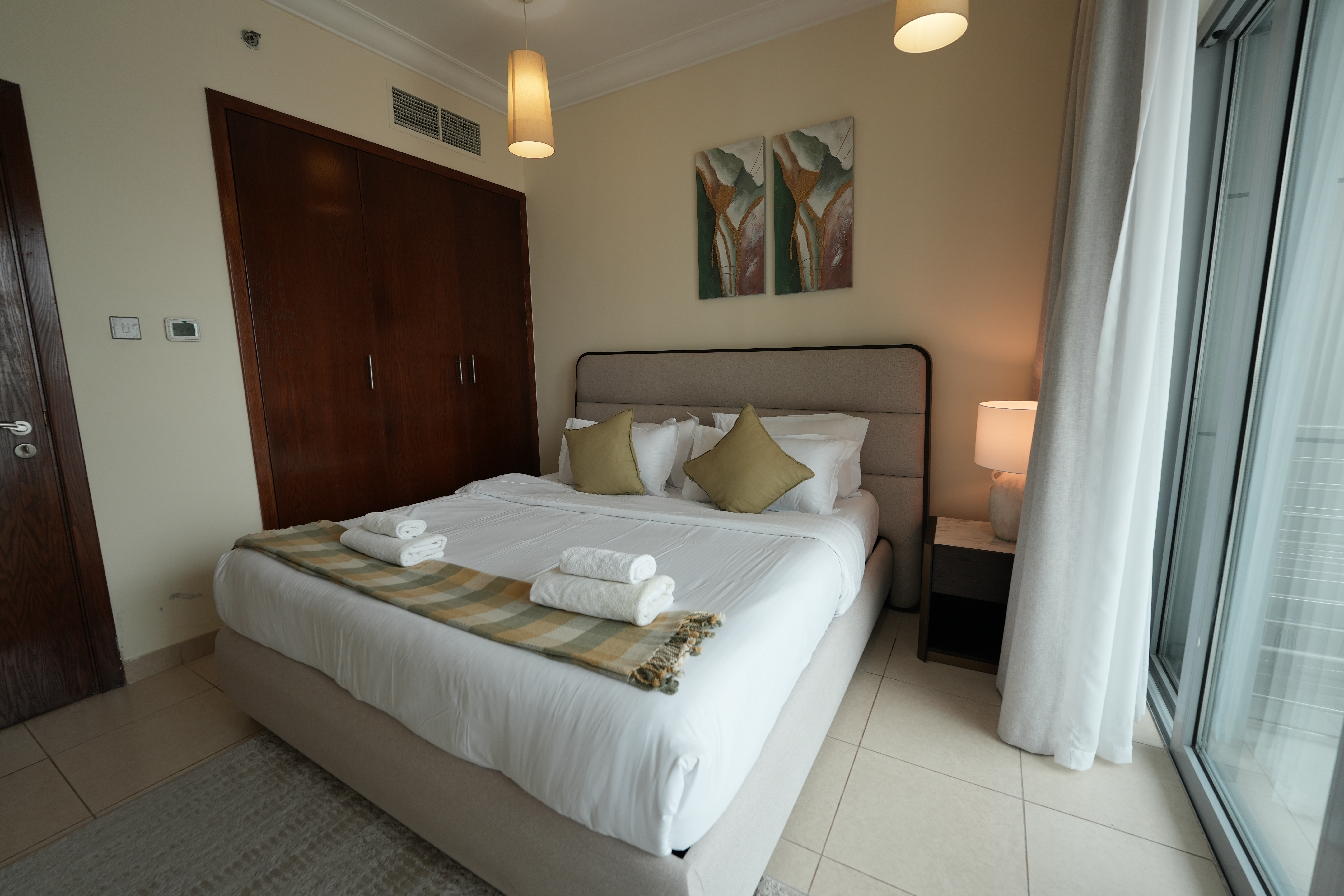 High-End 1BR with Burj Khalifa View | Downtown Dubai