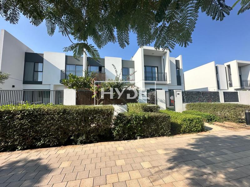 3 bedroom | Single Row | La Rosa 1