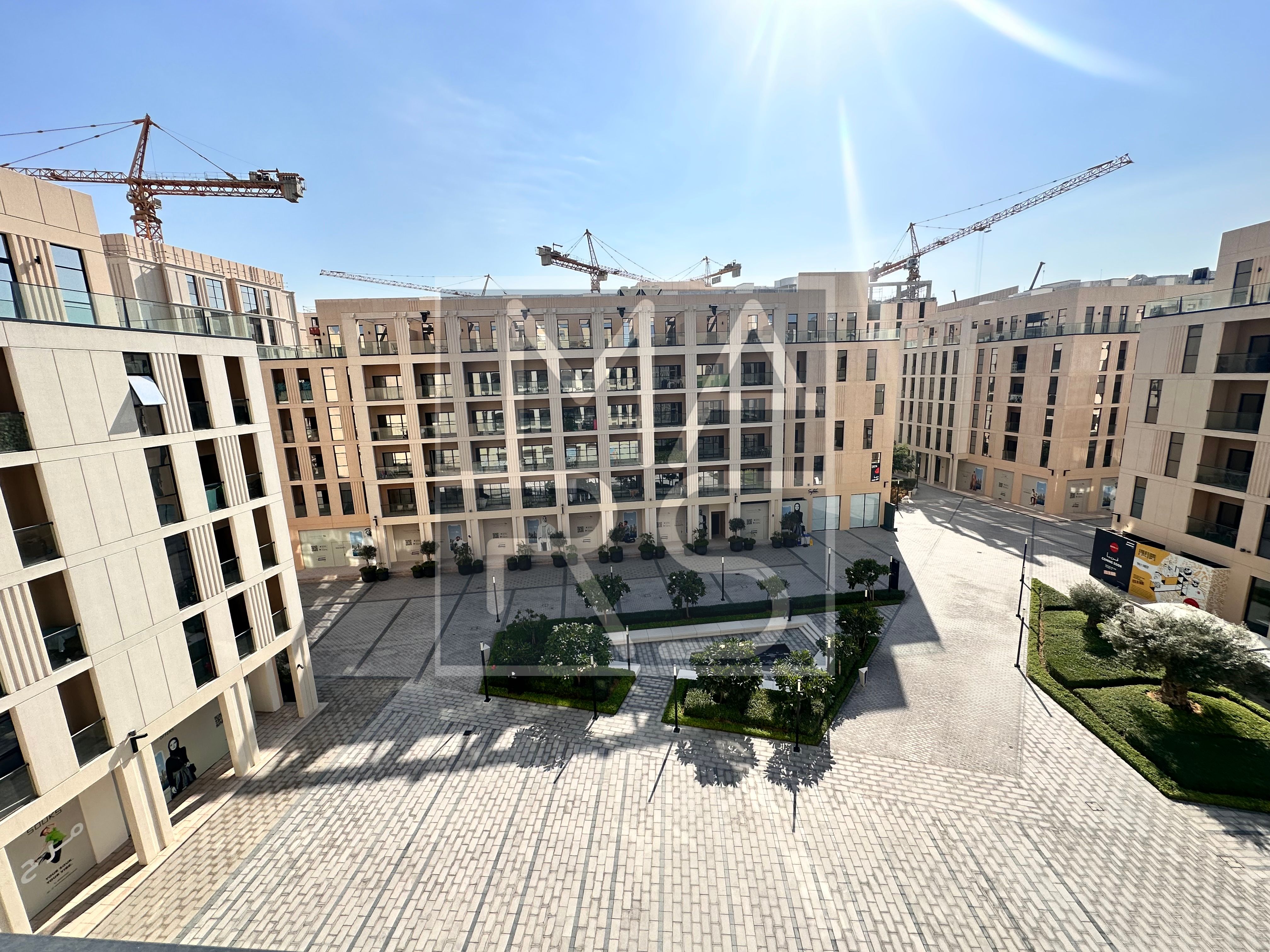BIGGER LYOUT | READY TO MOVE | PRIME LOCATION