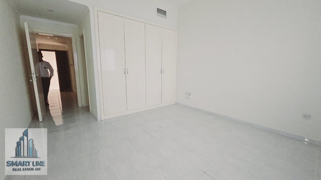 Hot offer limited time 1bhk with wardrobe 2 bathrooms with Ac free only 30k