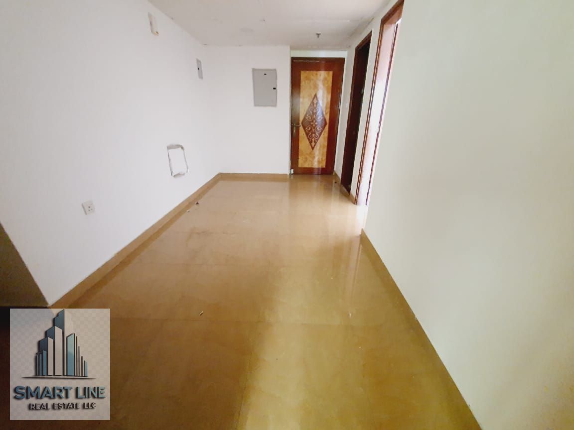 Hot offer 1bhk with balcony with parking only 33k no deposit