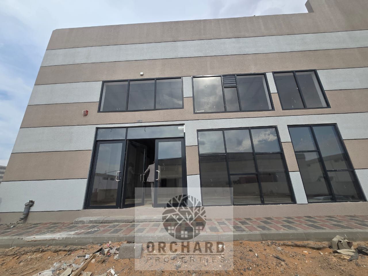 "8x Warehouses partition for Rent | 3,455 Sqft Each. Total 27,640sqft | 25kV | AED 1,105,600/yr - Umm Al Quwain Modern industrial Area "