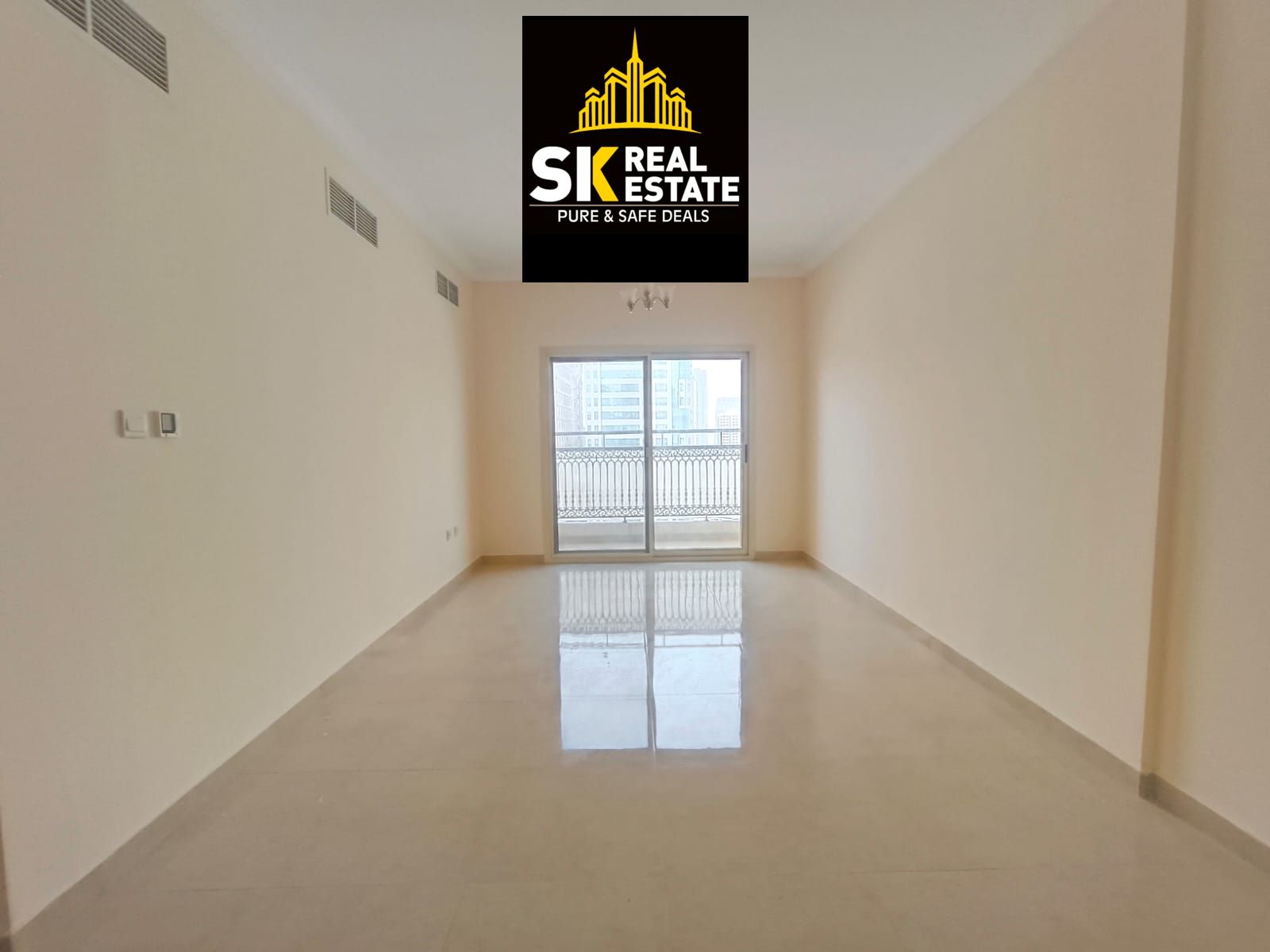 SPACIOUS 3BHK APARTMENT+PARKING FREE PRIME LOCATION EASY EXIT TO DUBAI