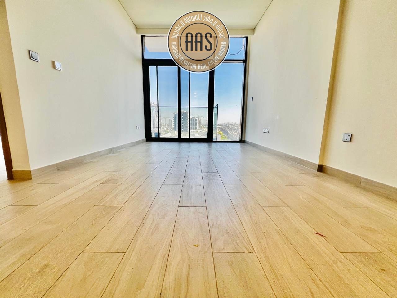 Chiller free •• brand new •• luxurious 1 bedroom •• hot offer •• lavish apartment •• multiple options