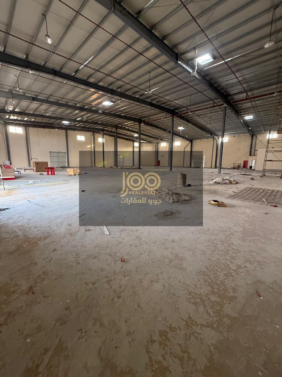 Warehouse for annual rent in Umm Al Thuoob | 45,000 sqft + 10,000 sqft | 750 kW | Labour accommodation | Main Road