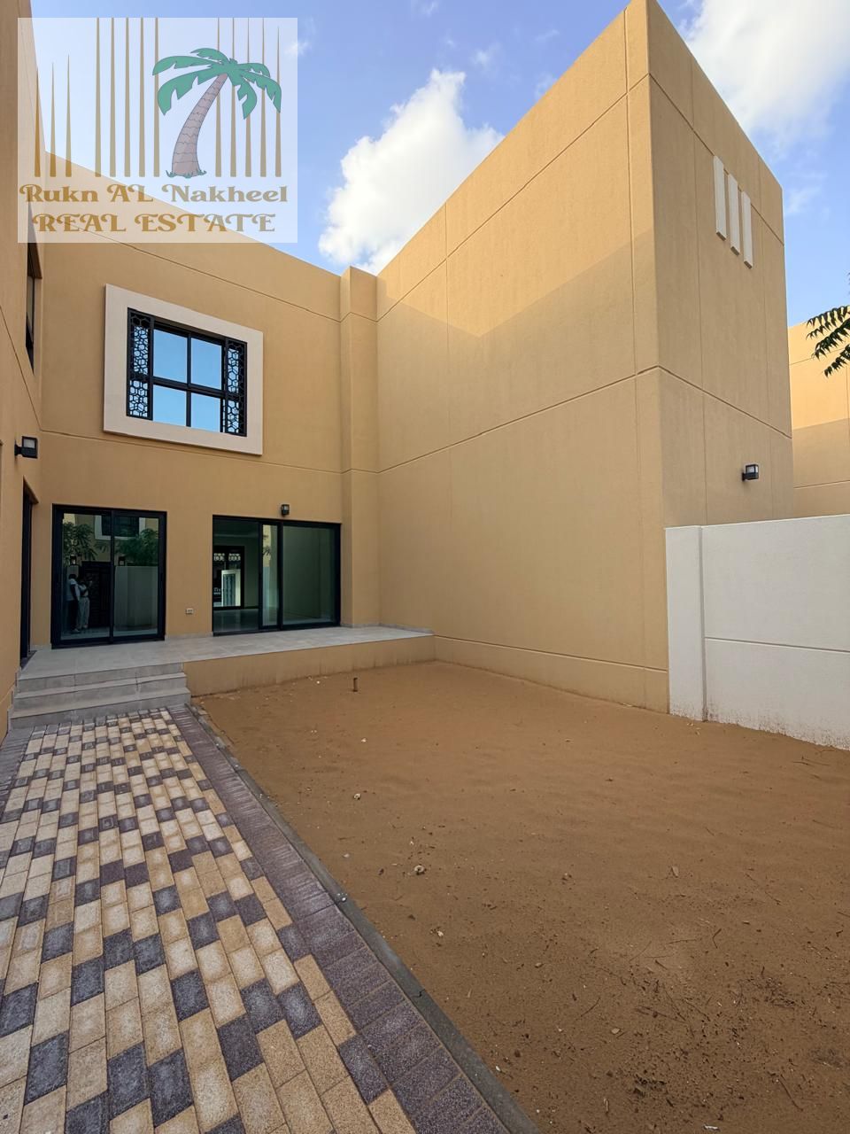 Modern Townhouse, Spacious, Family Friendly