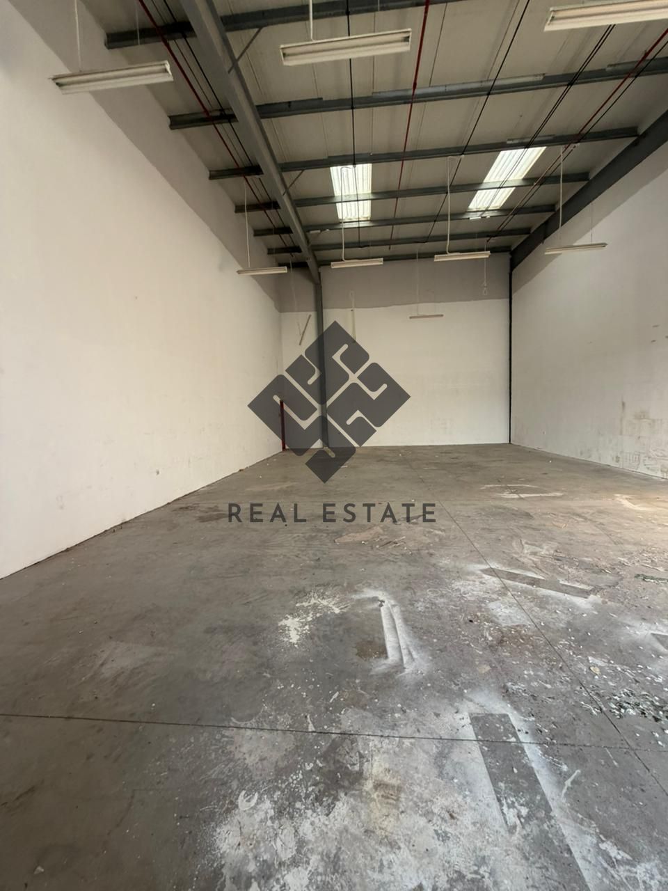 Warehouse for rent in umm al quwain 2200 sqft 20 kw 75000 dirham