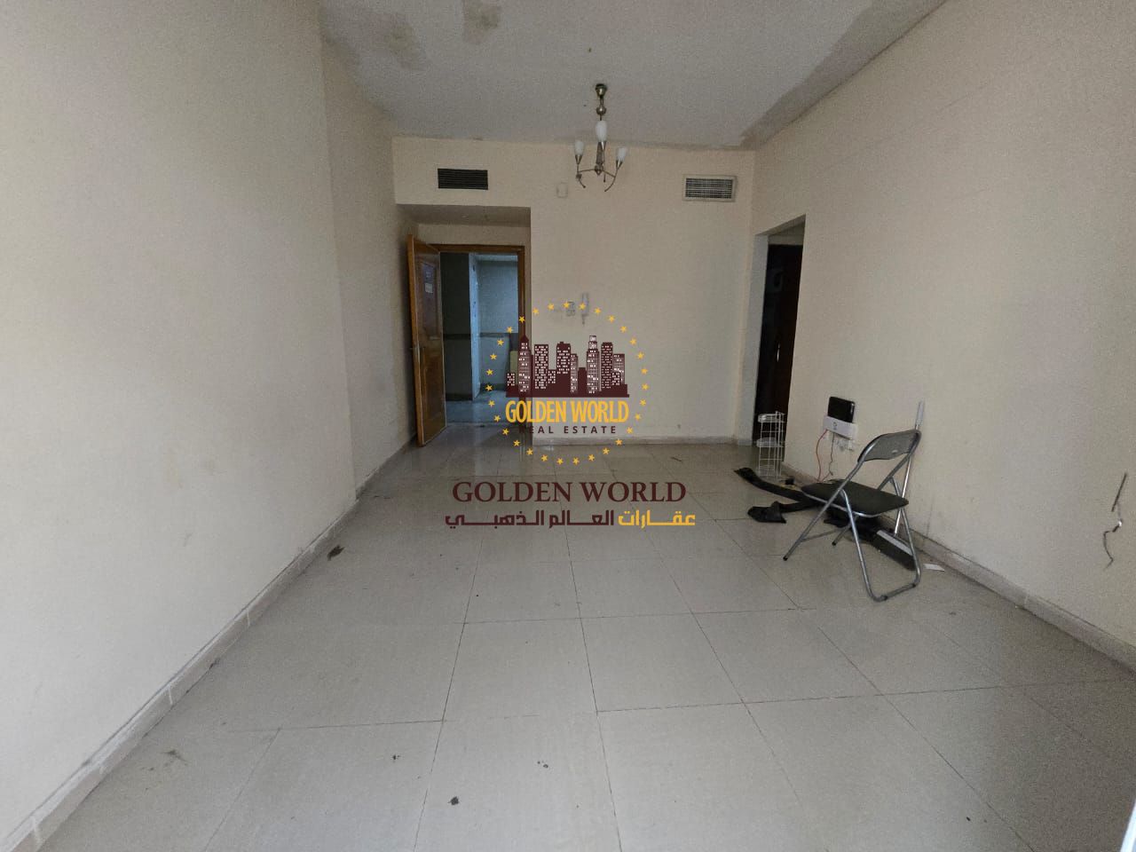 1BR apartment with living room for rent in Al Khan, prime location, secure, clean, central gas, 24/7 CCTV, family-only, AED 33K, installments via Tabb