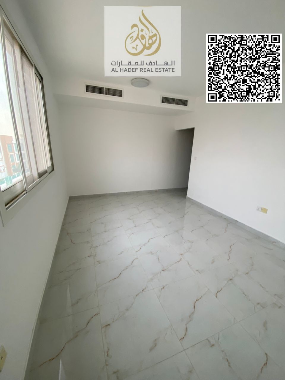 One-bedroom apartment for annual rent, second occupant, Al-Jarf 3 area. Two bathrooms, master bedroom with balcony. Price: 32,000 EGP payable in 4 or