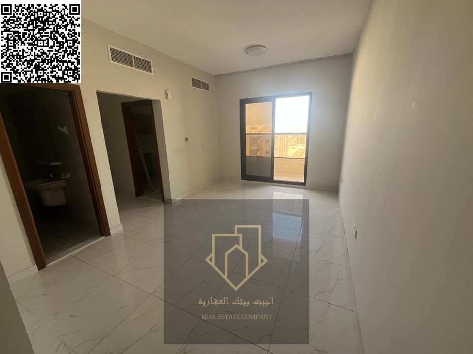 One bedroom and living hall with very luxurious finishing, two bathrooms,