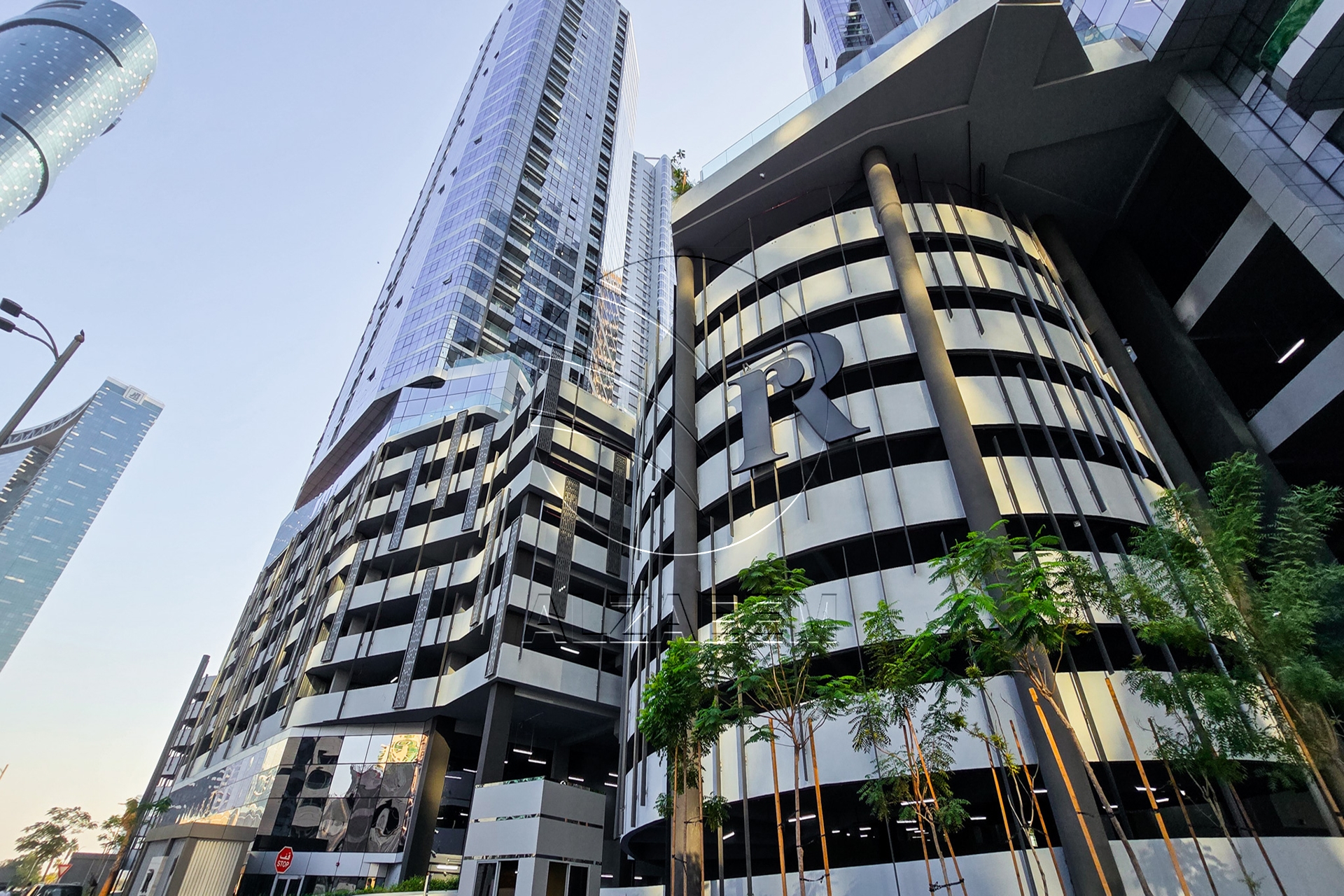 FULL Canal View | High Level Unit for End Use