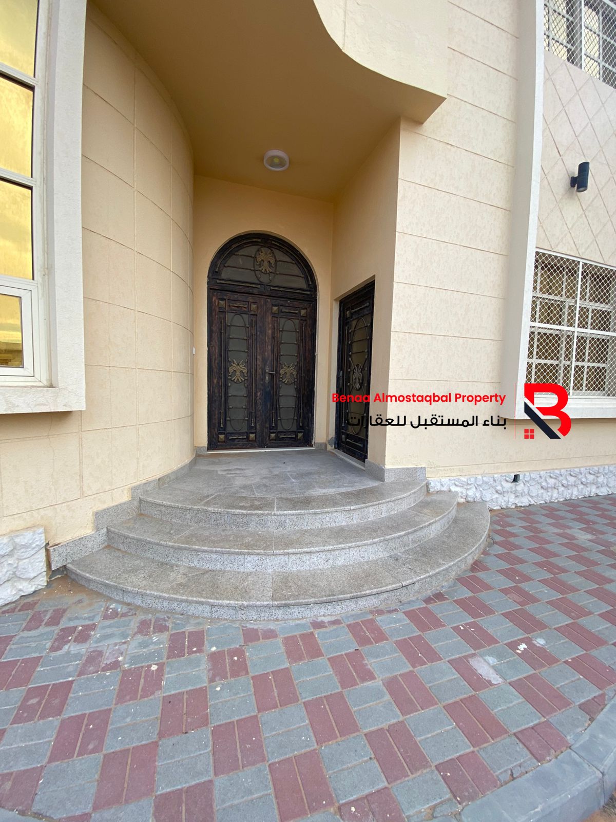 Two villas for sale on one plot of land - Al Ain Al Bateen