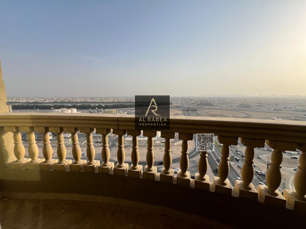 Two-Bedroom Apartment in Al Nuaimiya 1 with a Stunning View