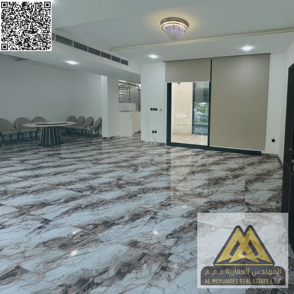 Private garden for the villa | Parking | Private walkway | 6 bathrooms | Large living room | Very close to the sea