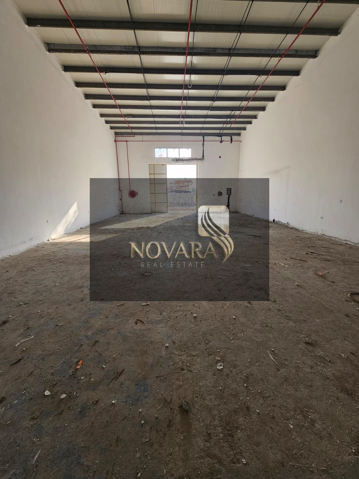 A great opportunity for rent in a strategic location in Al Jurf Industrial 1, Ajman. A spacious warehouse with excellent specifications and a practic