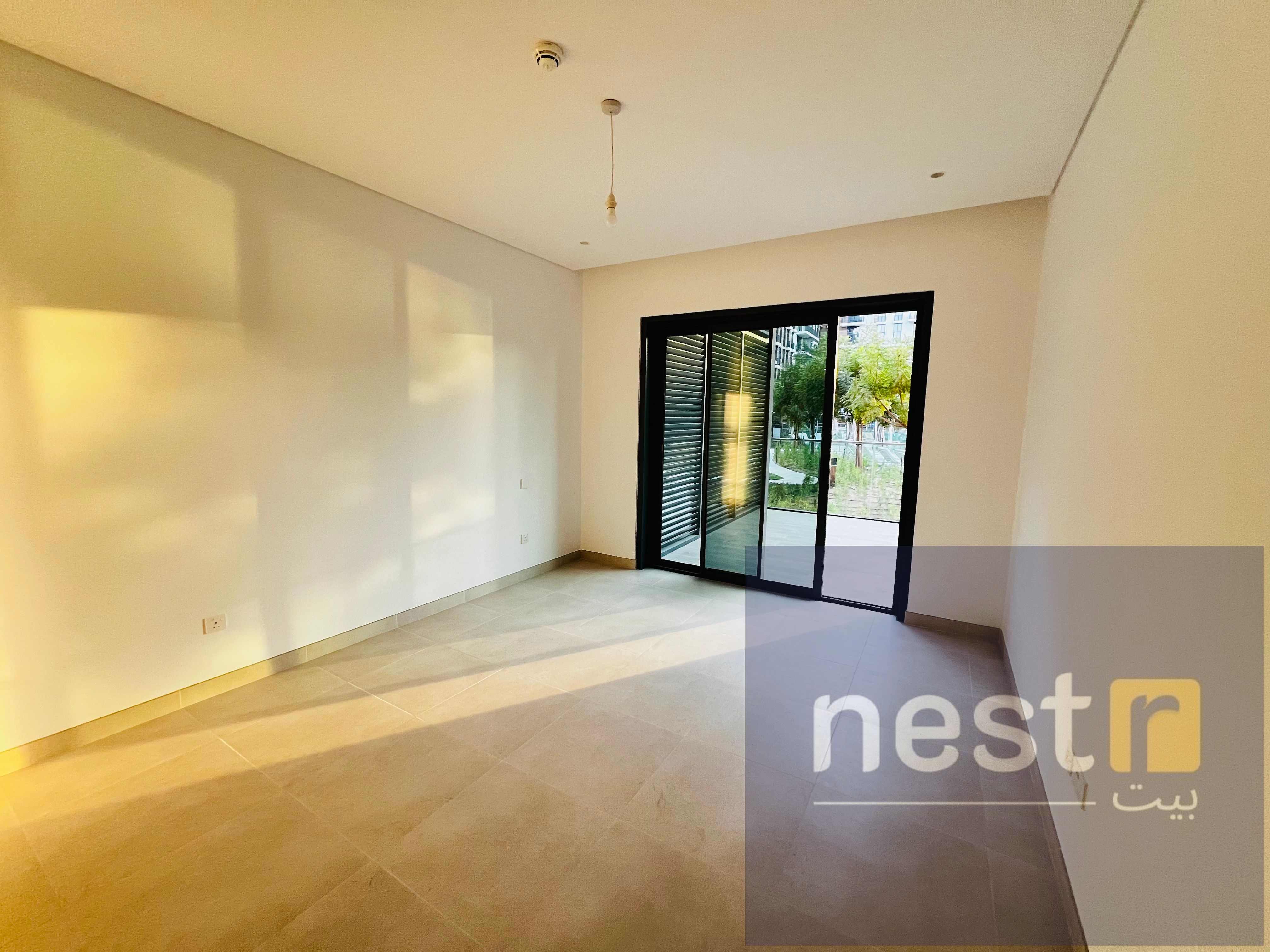 Modern 2BR Apartment | Prime Location| vacant