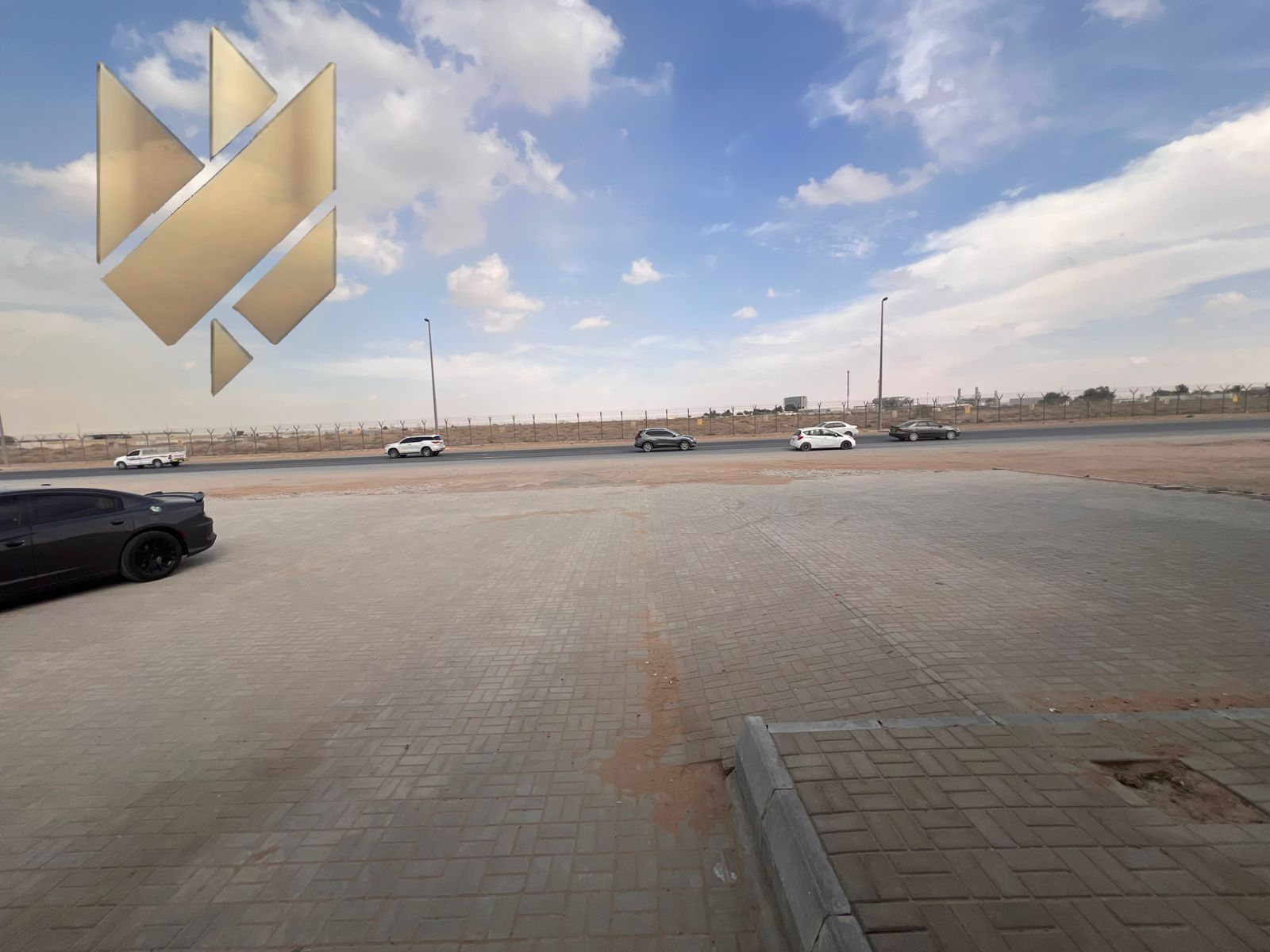 Factory for Rent in Al Sajaa Located in the heart of Emirates Industrial City Directly on a main road Total area of 20,000 square feet Electrical powe