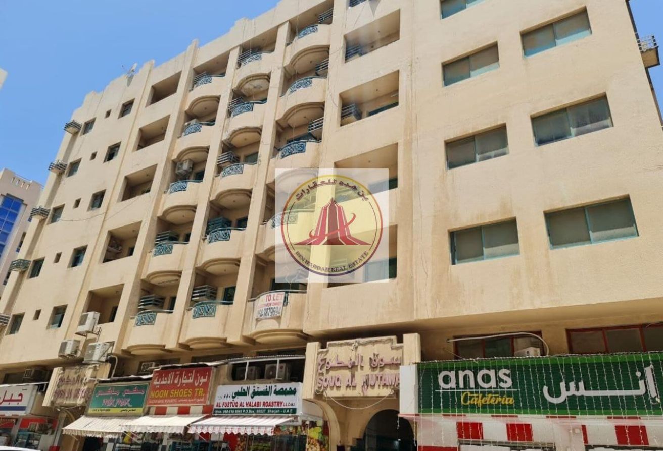 RENT SHOP Womenabaya ROLLA SHARJAH PRIME LOCATION