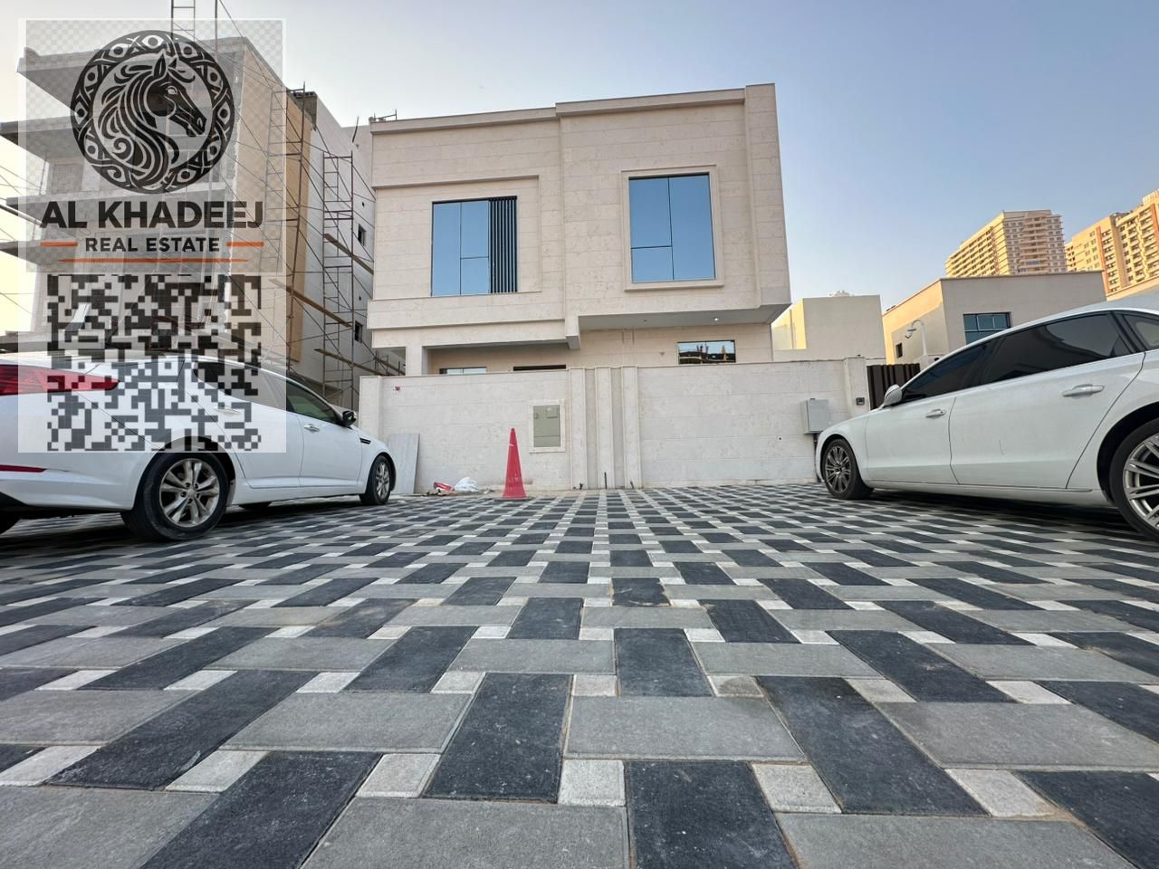 Brand new villa in Al Amerah, 6 master rooms, majlis, two halls, main and prep kitchen, rooftop. Spacious modern layout. Annual rent AED 125,000