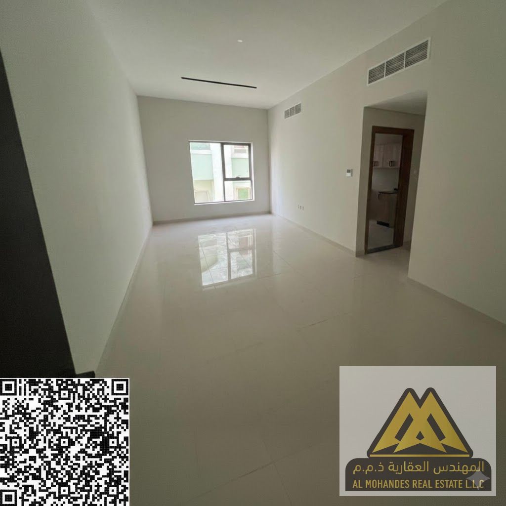 First Tenant | Central Air Conditioning | Balcony | Prime Location | Excellent Space