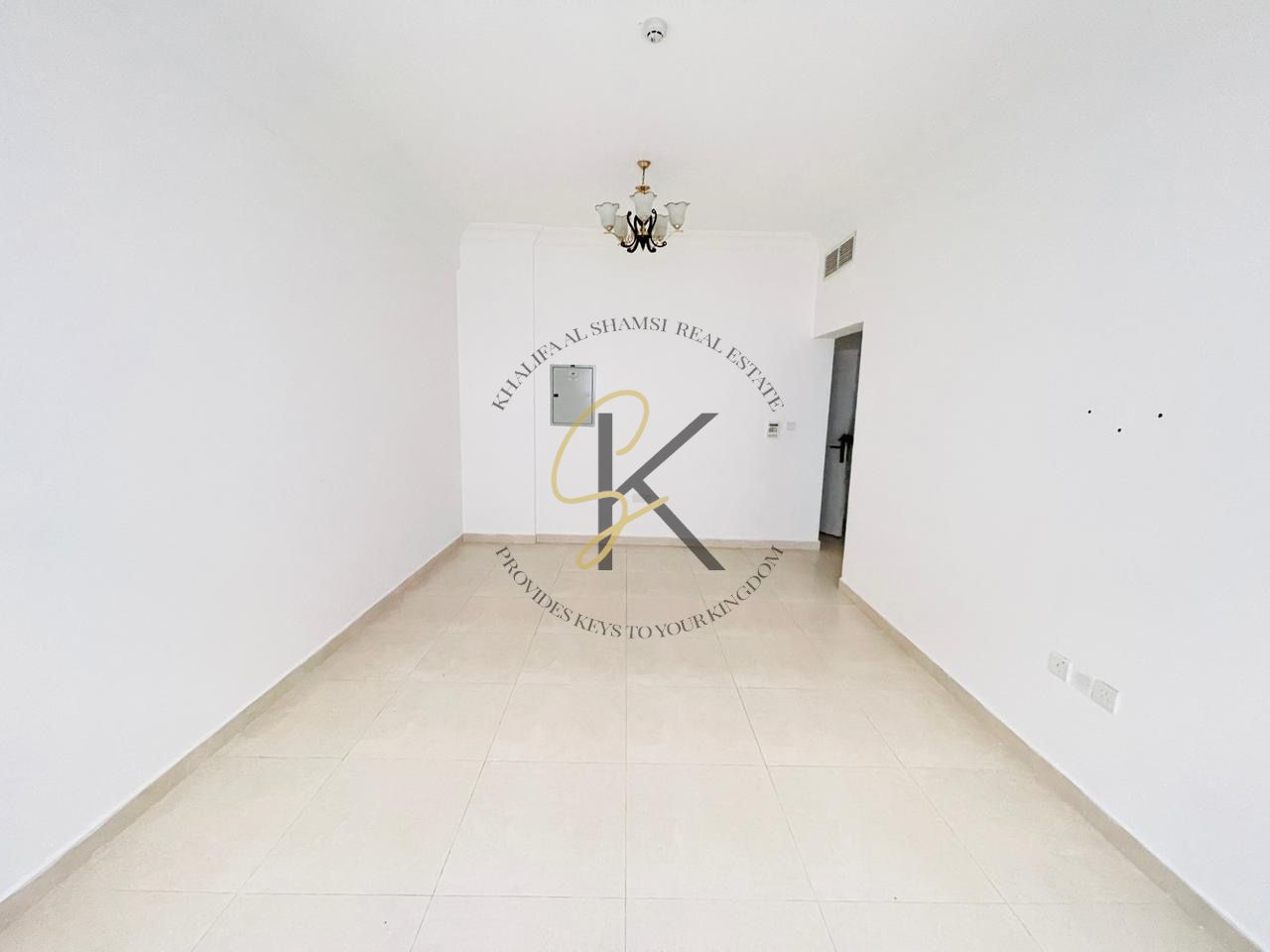 Like new building fully family building 1bedroom apartment near to emirates road