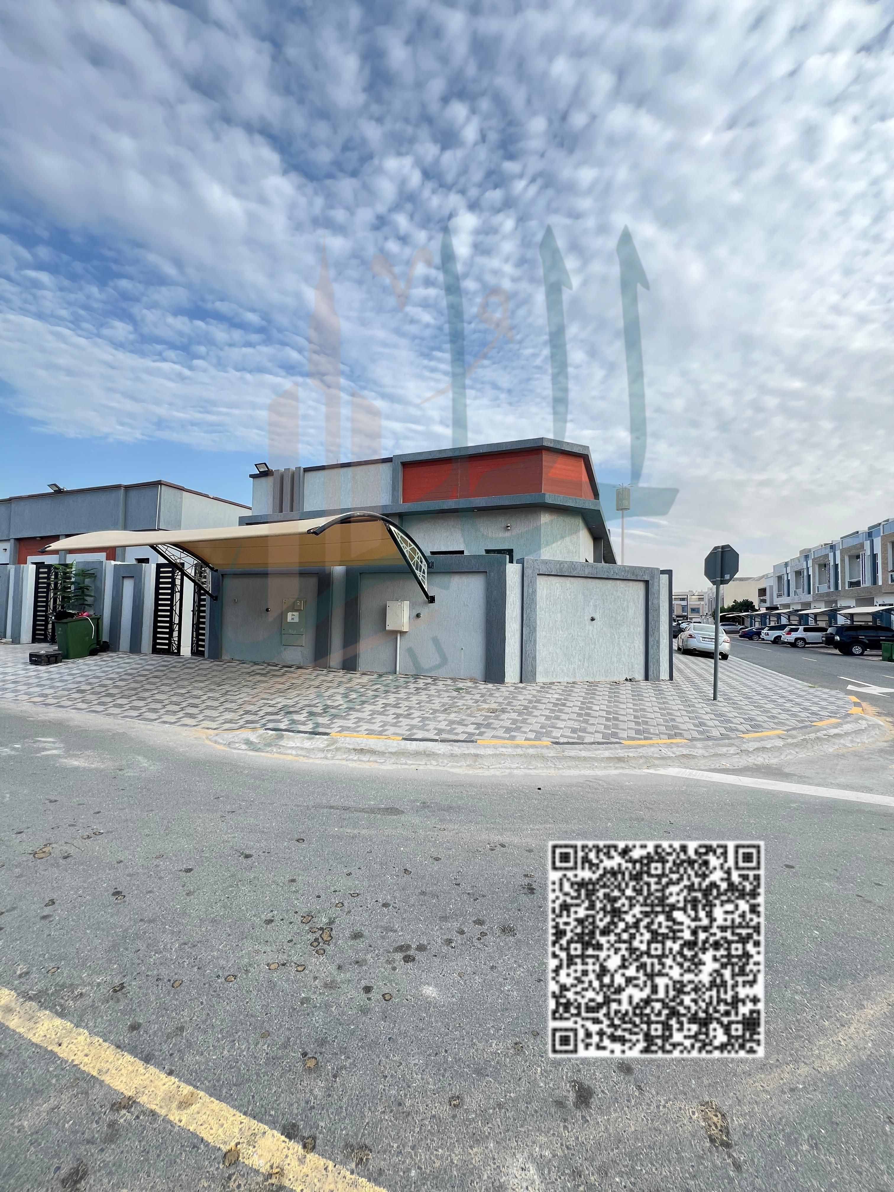 A great opportunity to own a spacious property in a prime location, ideal for family living or investment.